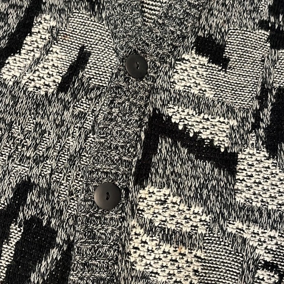 Vintage Black and Gray Vest - Picture 3 of 4